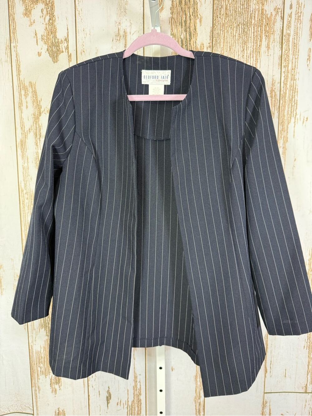 Bedford Fair Lifestyles, Vintage Pinstripe Blazer. Size 18P. Excellent cond!